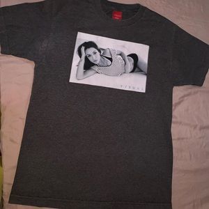 V/SUAL TEE
